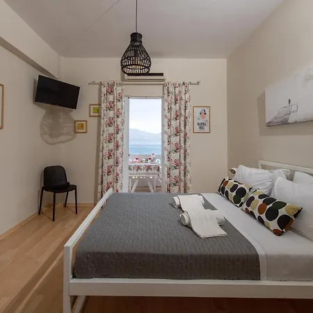 Moukas Seaside Romantico * Selianítika