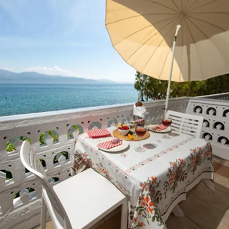 Moukas Seaside Romantico *