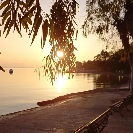Moukas Seaside Romantico Selianítika
