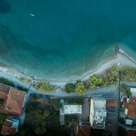 Moukas Seaside Romantico Apartment Selianitika