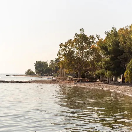 Moukas Seaside Romantico