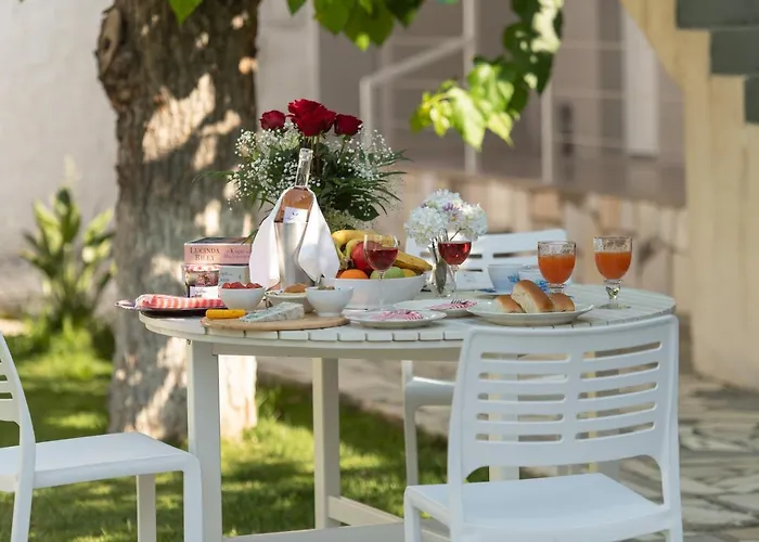 Moukas Seaside Romantico