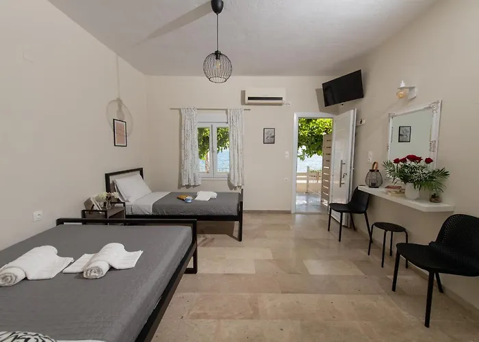 Apartment Moukas Seaside Romantico