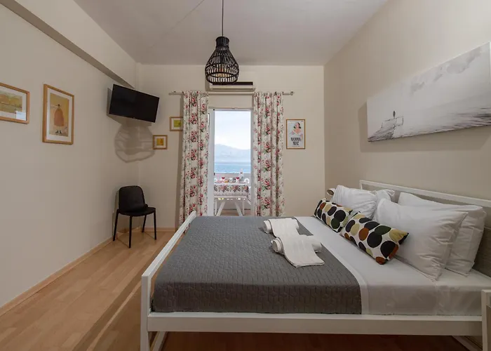 Moukas Seaside Romantico * Selianítika