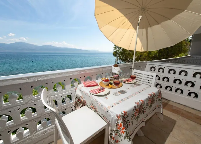 Moukas Seaside Romantico *