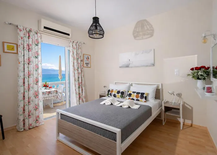 Moukas Seaside Romantico